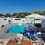 Beach Pearl - Beach Front House With Private Pool